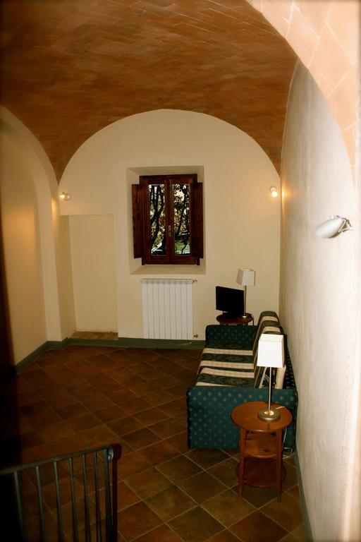 Villa Montarioso Сиена Номер фото
