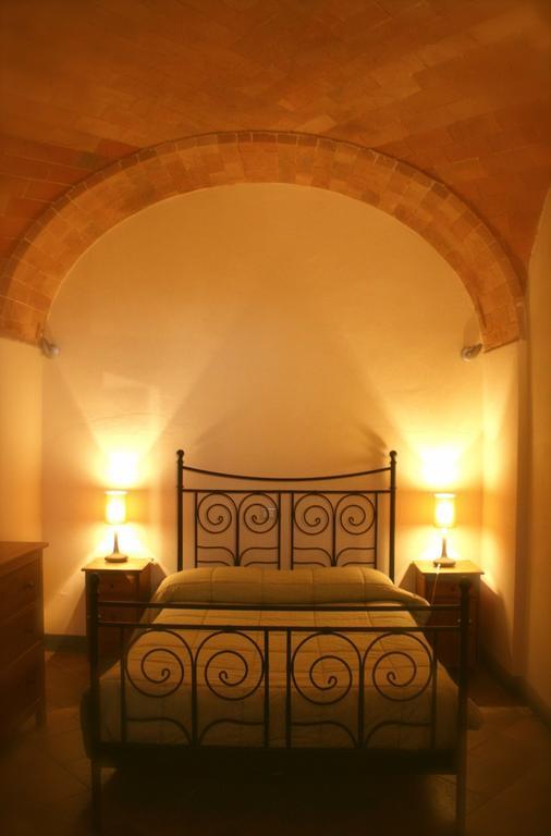 Villa Montarioso Сиена Номер фото